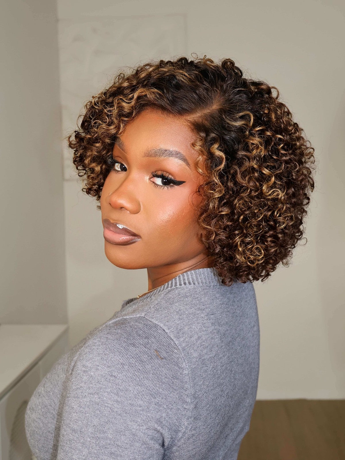 Anna Highlights Side Part Curly Bob 7x5 Lace Wig